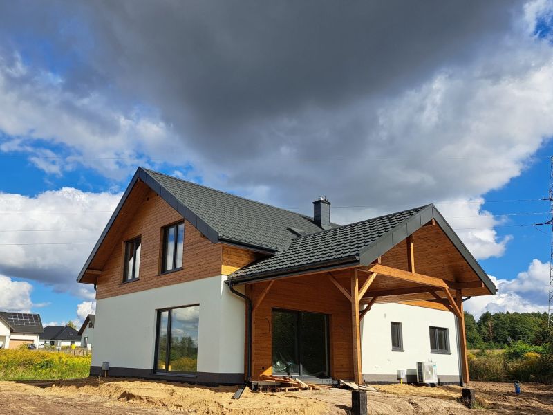 Dom z poddaszem w Osowiczach