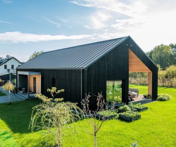 Nowoczesna stodoła w Dąbrówkach